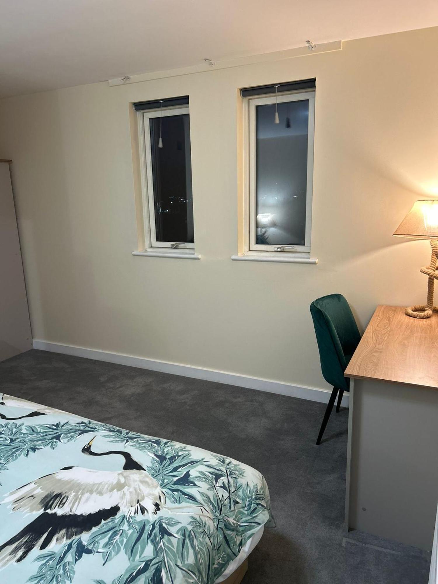 Luxury 2 Bedroom Around Lcy Airport Londra